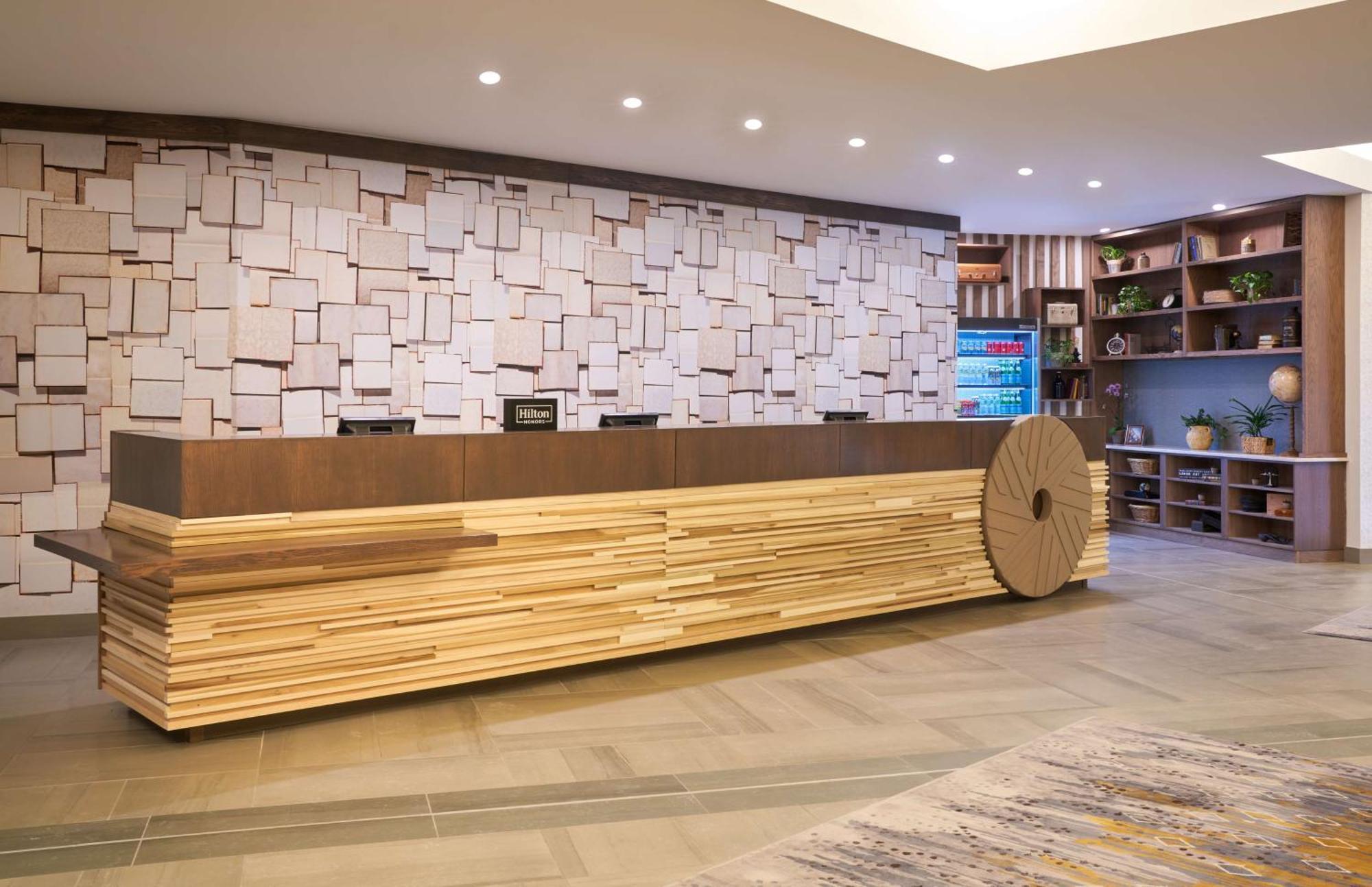 Hilton Appleton Paper Valley Esterno foto
